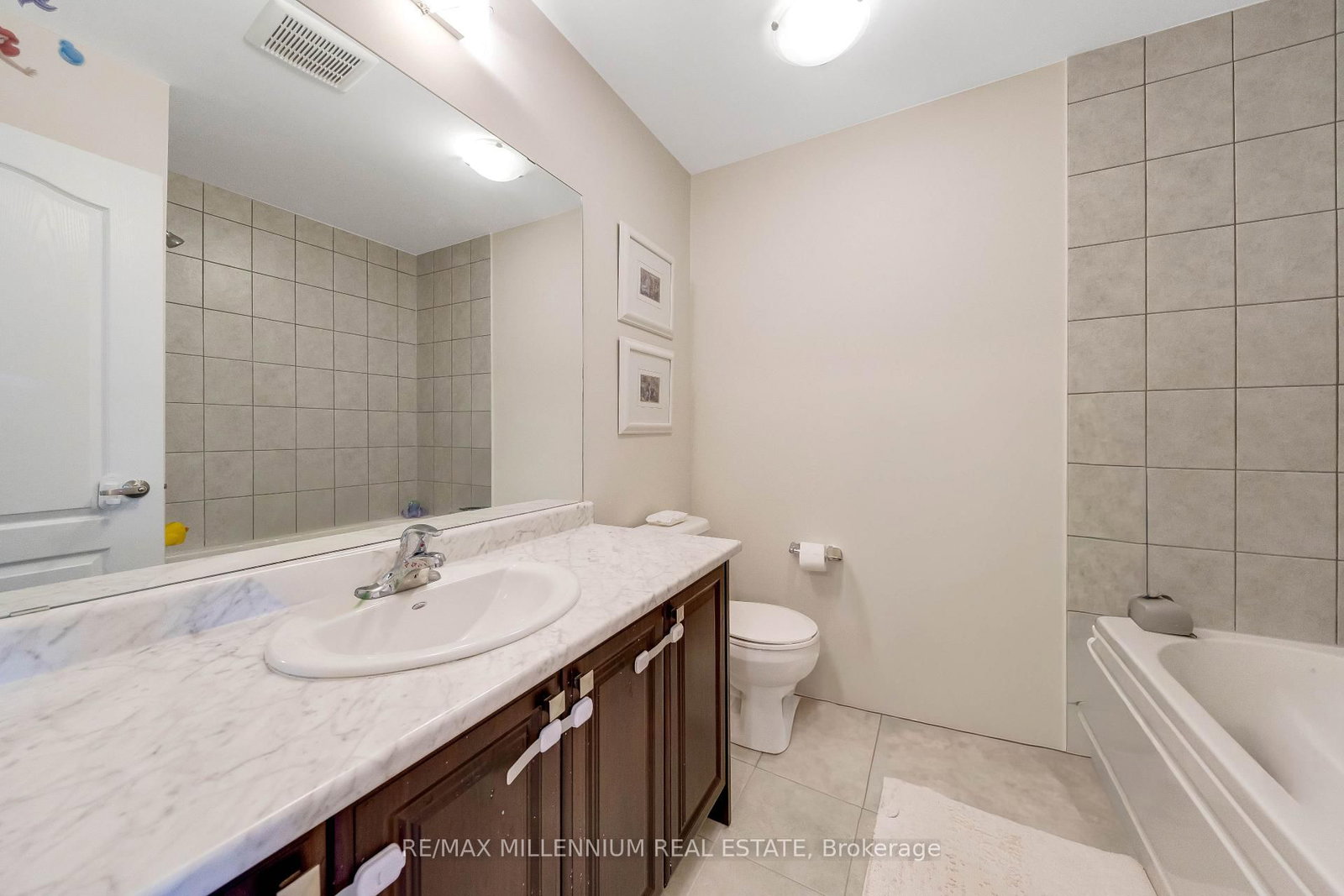 96 Esther Crescent S - Photo 32