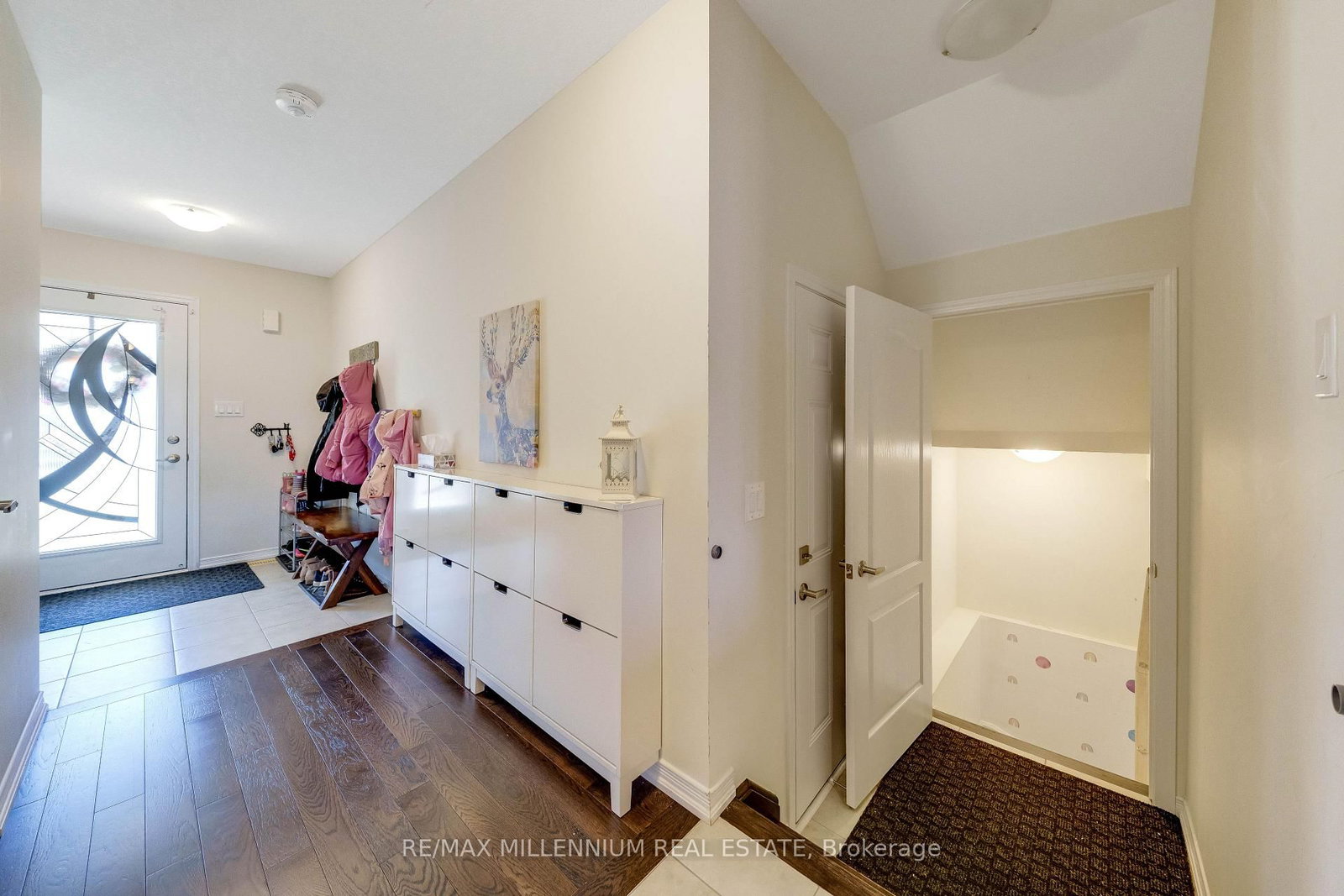 96 Esther Crescent S - Photo 5