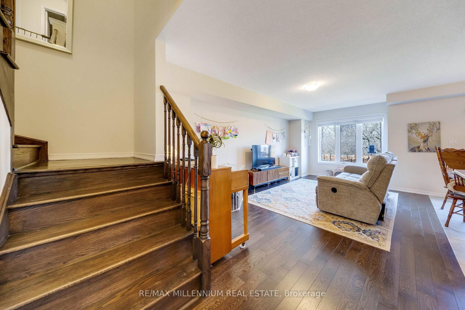 96 Esther Crescent S - Photo 7