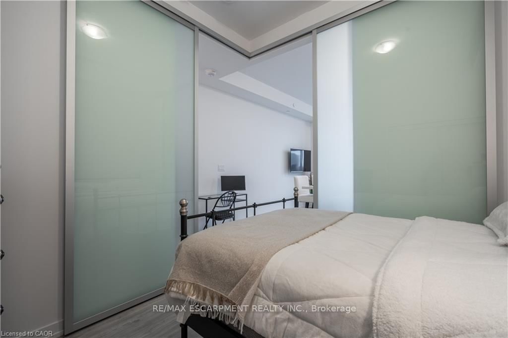 450 Dundas Street E, Unit 419 - Photo 11