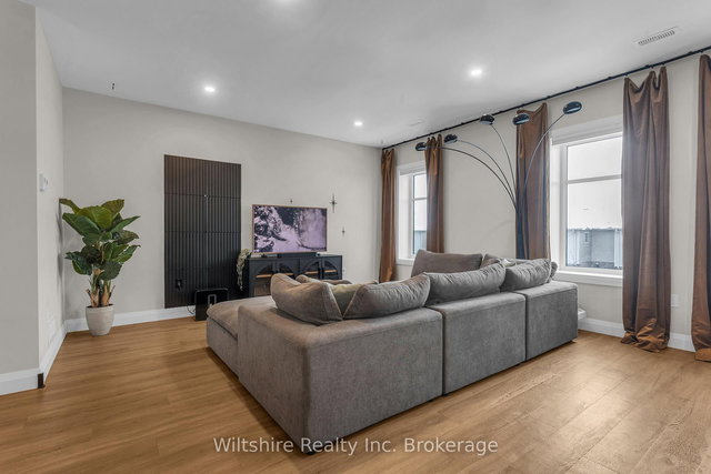 1105 - 361 Quarterline Road