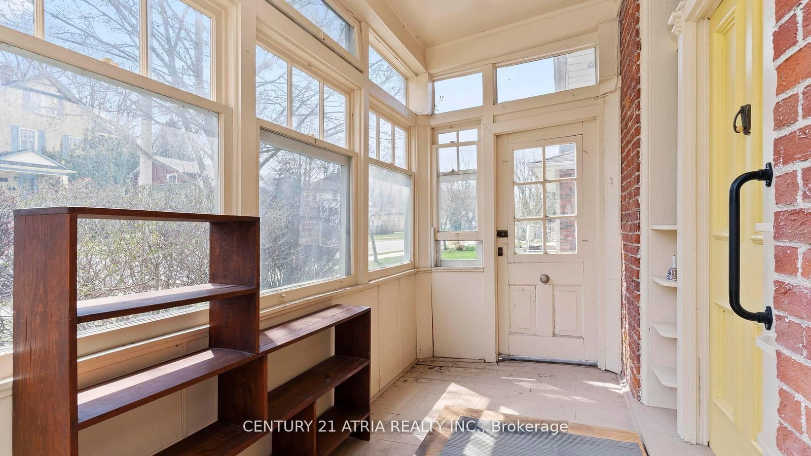 130 S Wellington Street • St. Marys, ON photo 15