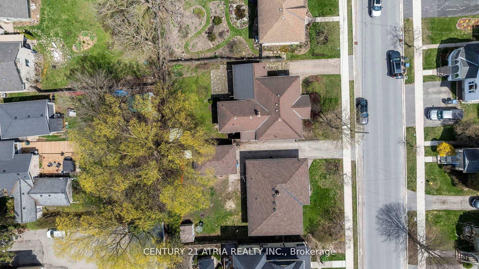 130 S Wellington Street • St. Marys, ON photo 48