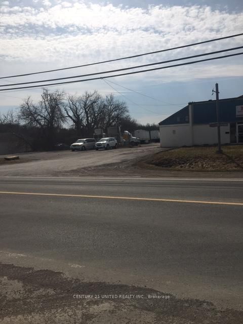 A - 437 Parkhill Rd E, Peterborough, K9L 1C4 | Image 2