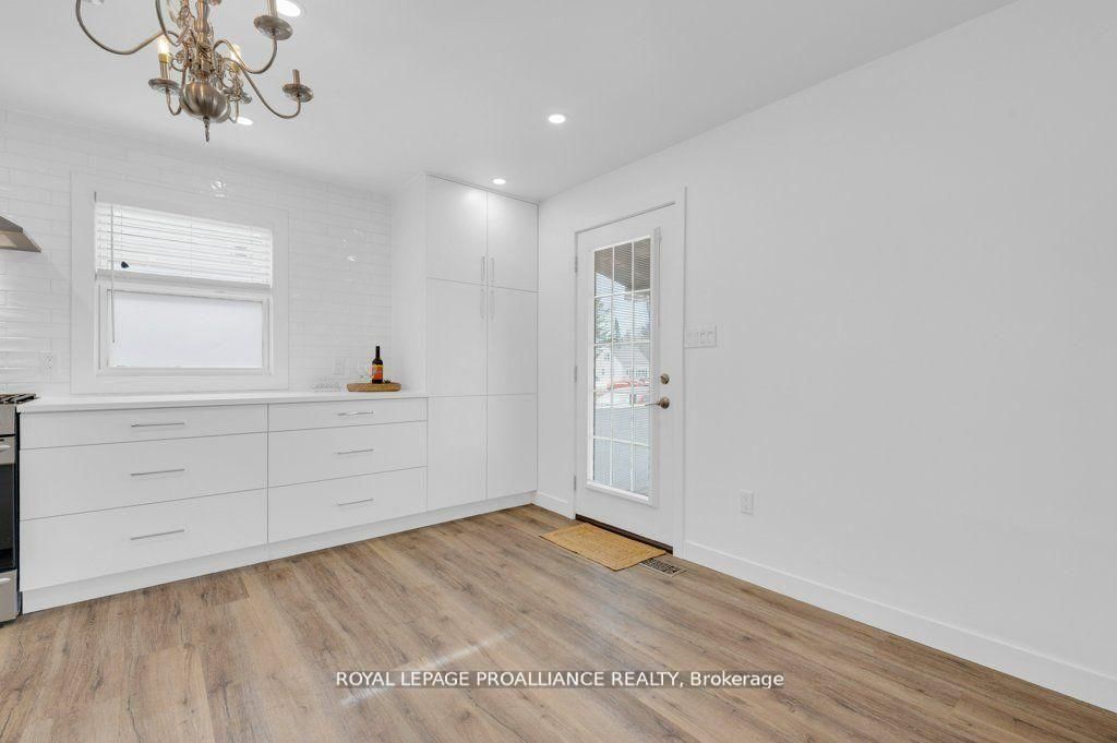 Detached House for sale at 61 Delaney Street, Quinte West, Ontario, K8V 4L7 - Trenton Ward - MLS: X12961274