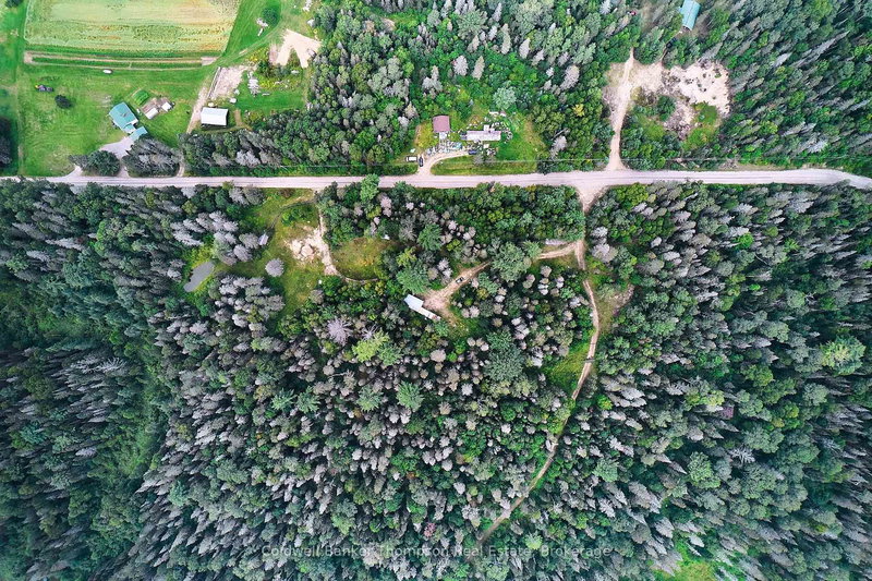 185 Halls Rd E, Magnetawan, P0A 1Z0 | Image 2