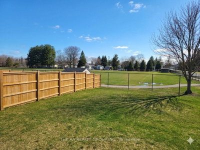 187 Foxborough Place • Thames Centre, ON photo 4