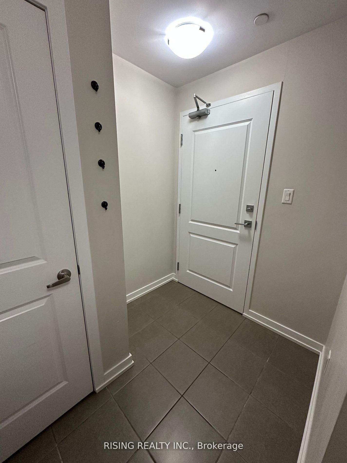 125 Shoreview Place, Unit 212 - Photo 3