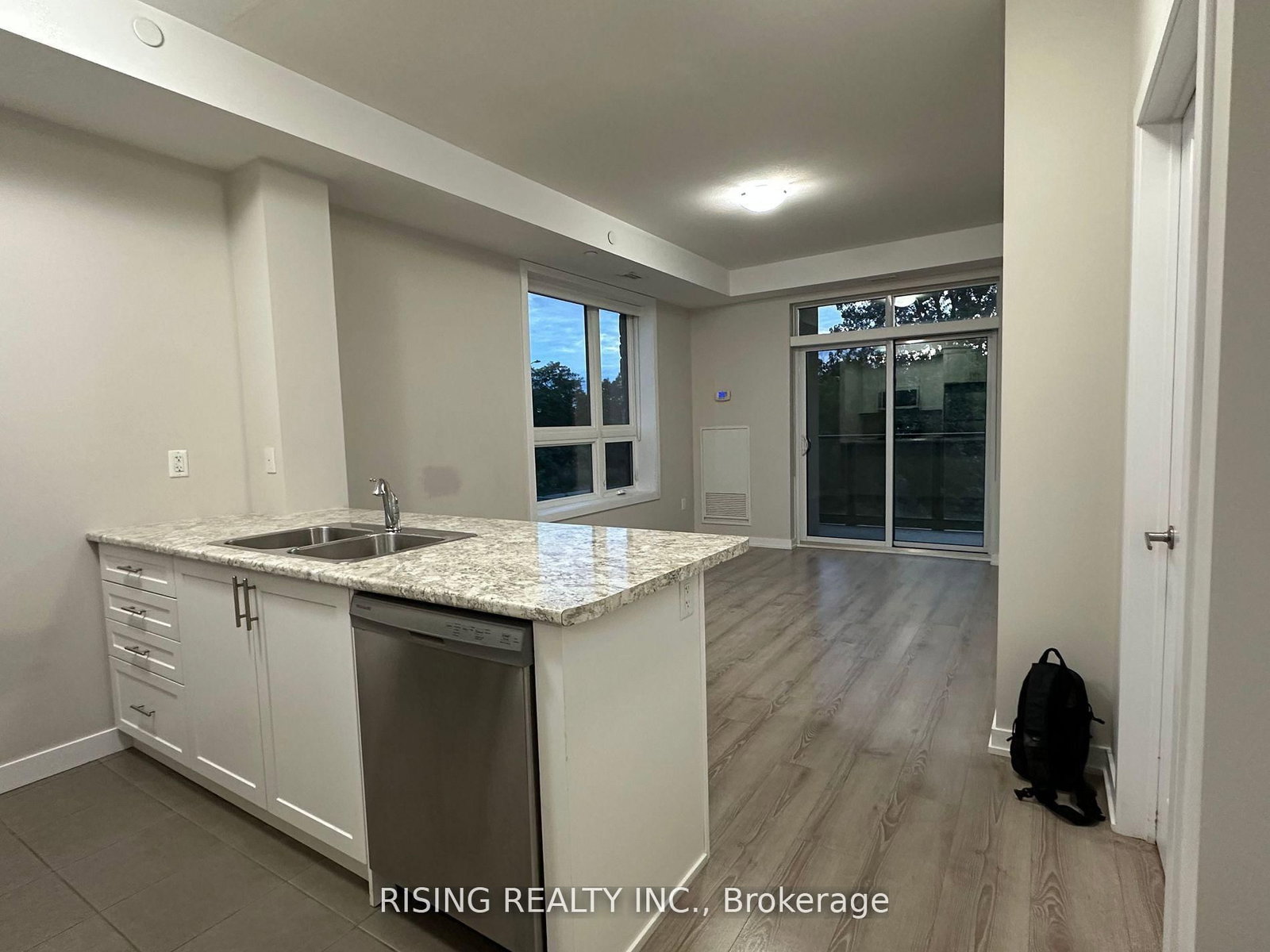 125 Shoreview Place, Unit 212 - Photo 8