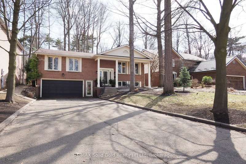 24 Primrose Path, Kitchener, N2E 2R2 | Image 2