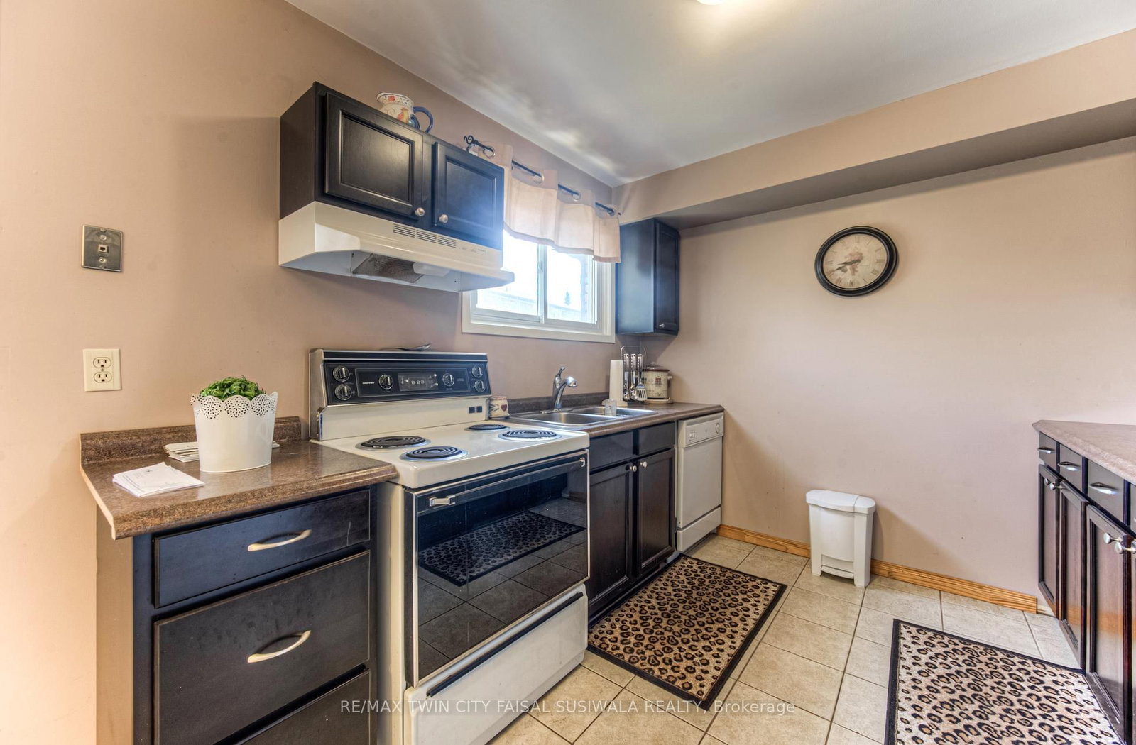 70 Morgan Avenue, Unit 6 - Photo 7