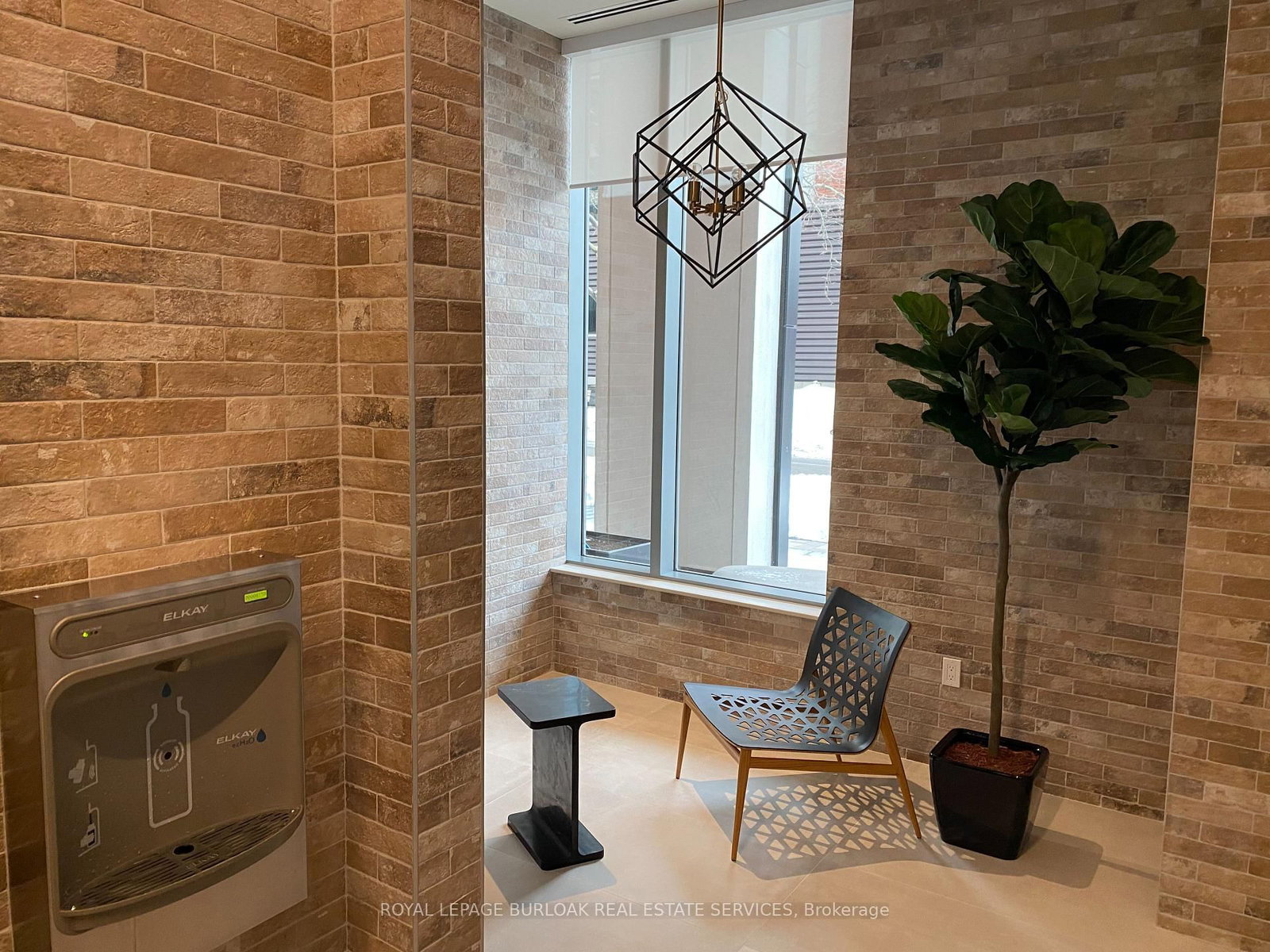 212 King William Street E, Unit 423 - Photo 28