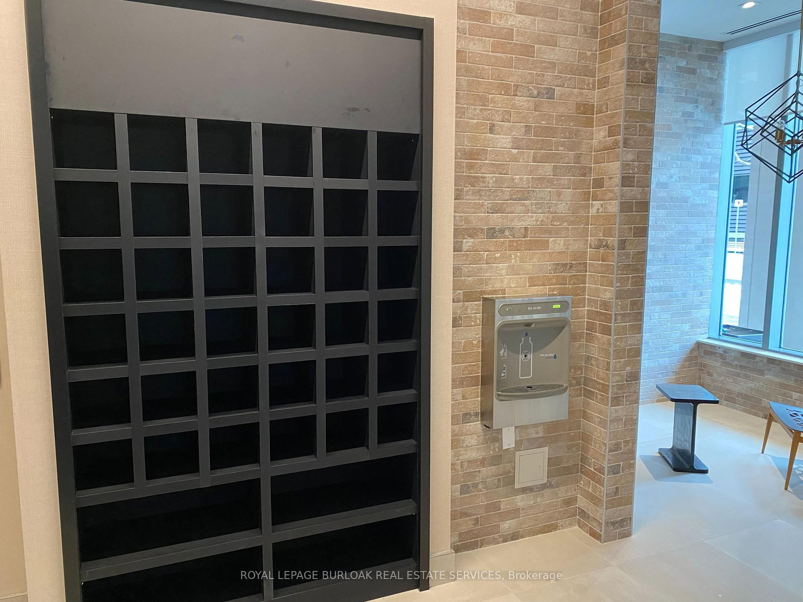 212 King William Street E, Unit 423 - Photo 29