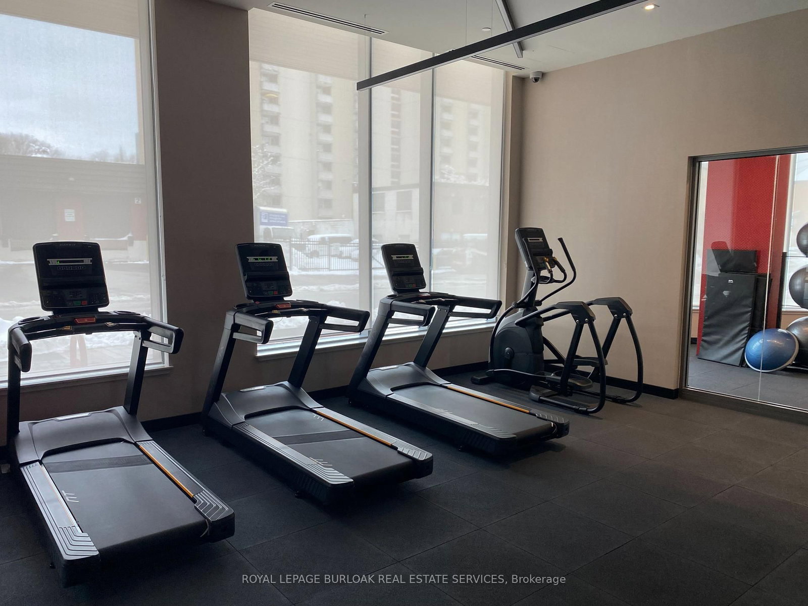 212 King William Street E, Unit 423 - Photo 30