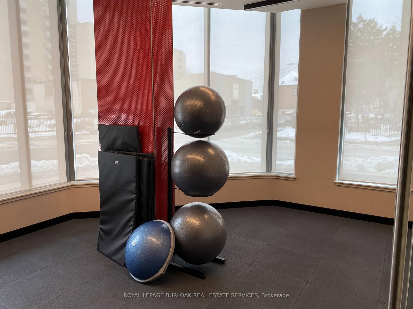 212 King William Street E, Unit 423 - Photo 33