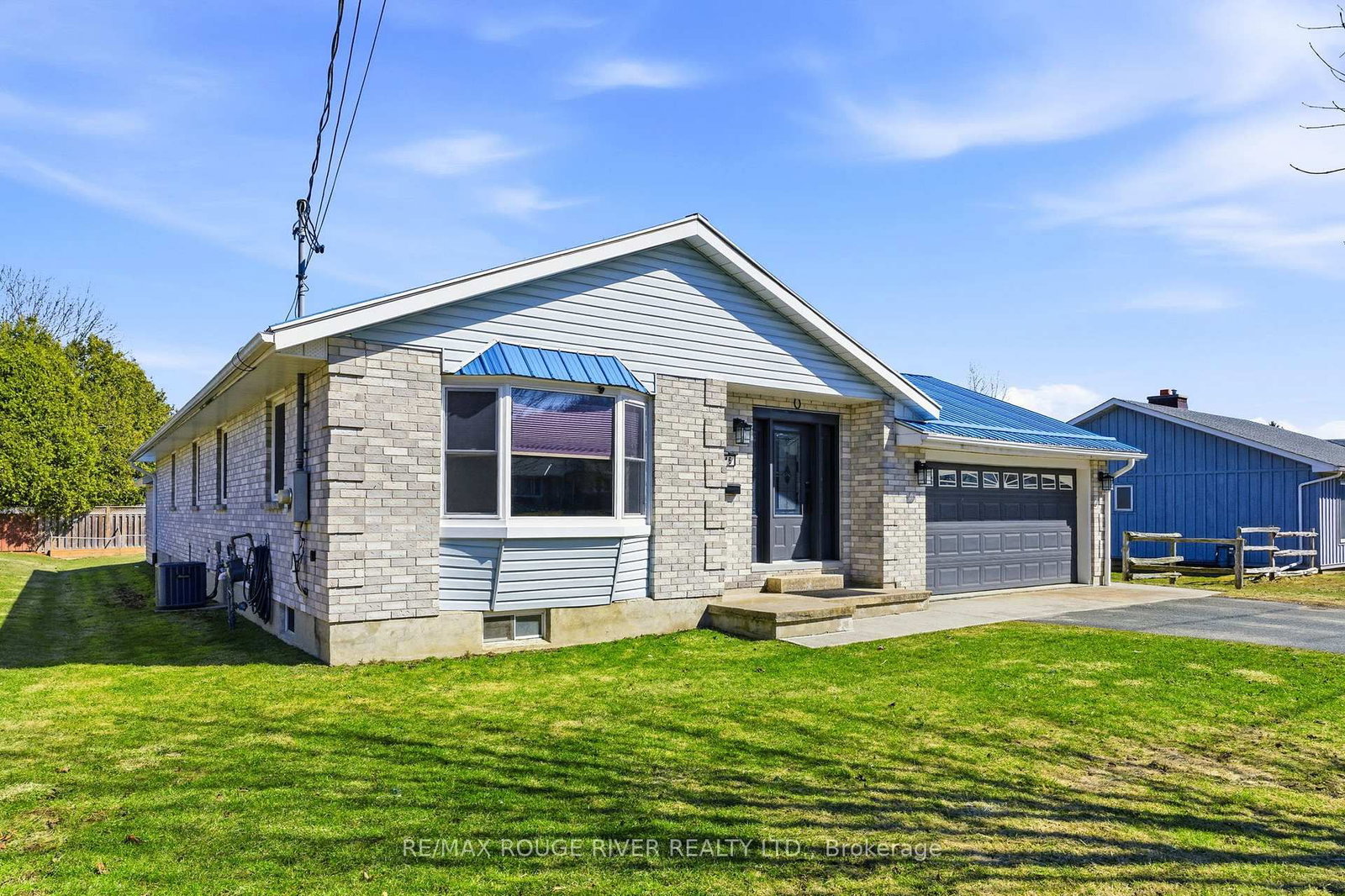 846 Ontario Street • Cobourg, ON photo 2
