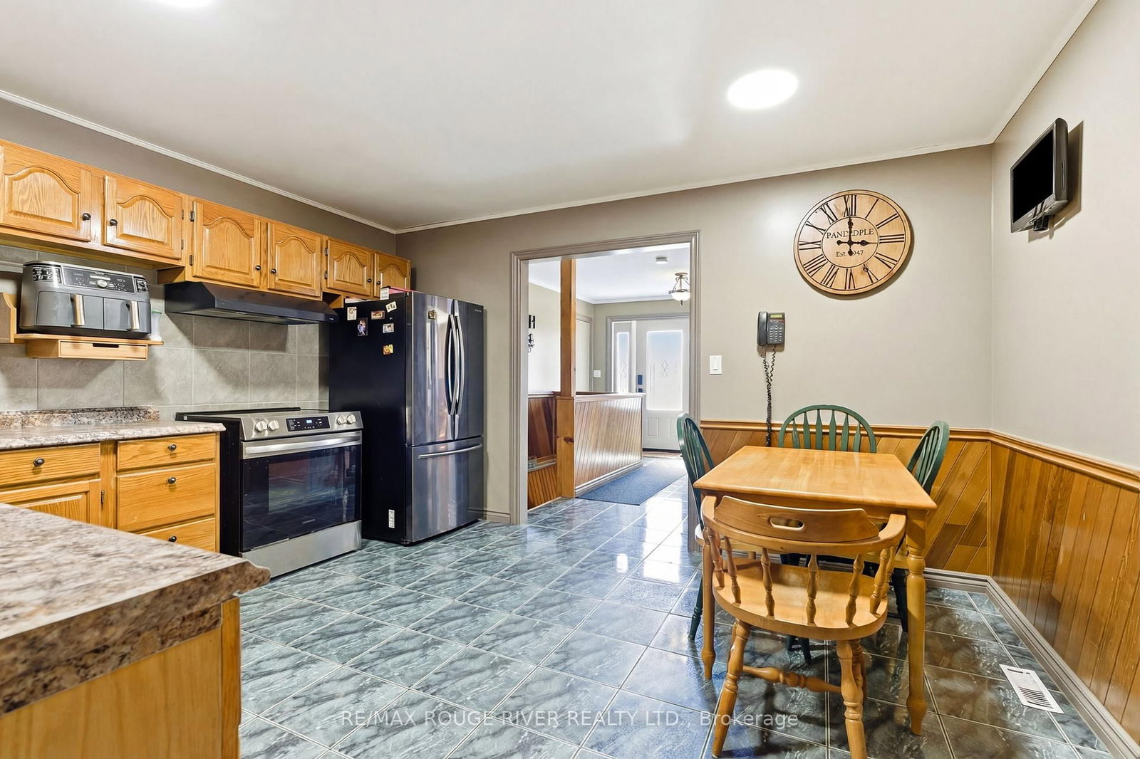 846 Ontario Street • Cobourg, ON photo 7