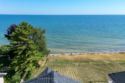 16 Twelve Trees Court • Prince Edward County, ON photo 2