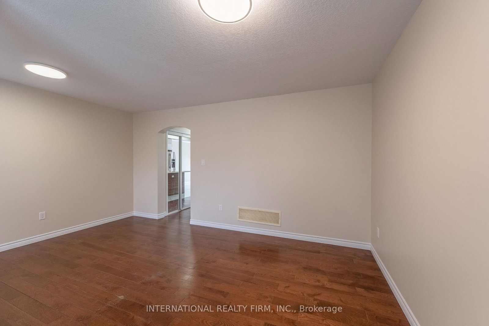 102 Hunter Way - Photo 4