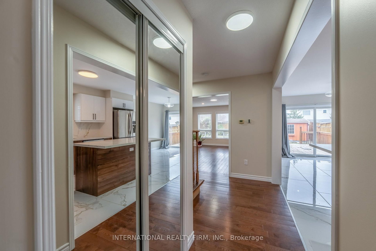 102 Hunter Way - Photo 5