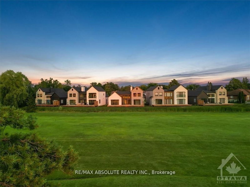 17 TRAILWAY Circ, Ottawa, K2S 1B9 | Image 3