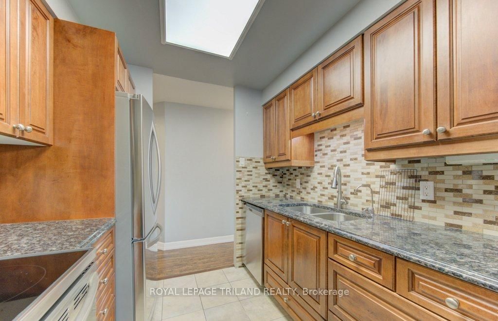 20 Ellen Street, Unit 403 - Photo 17