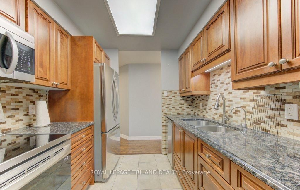 20 Ellen Street, Unit 403 - Photo 18