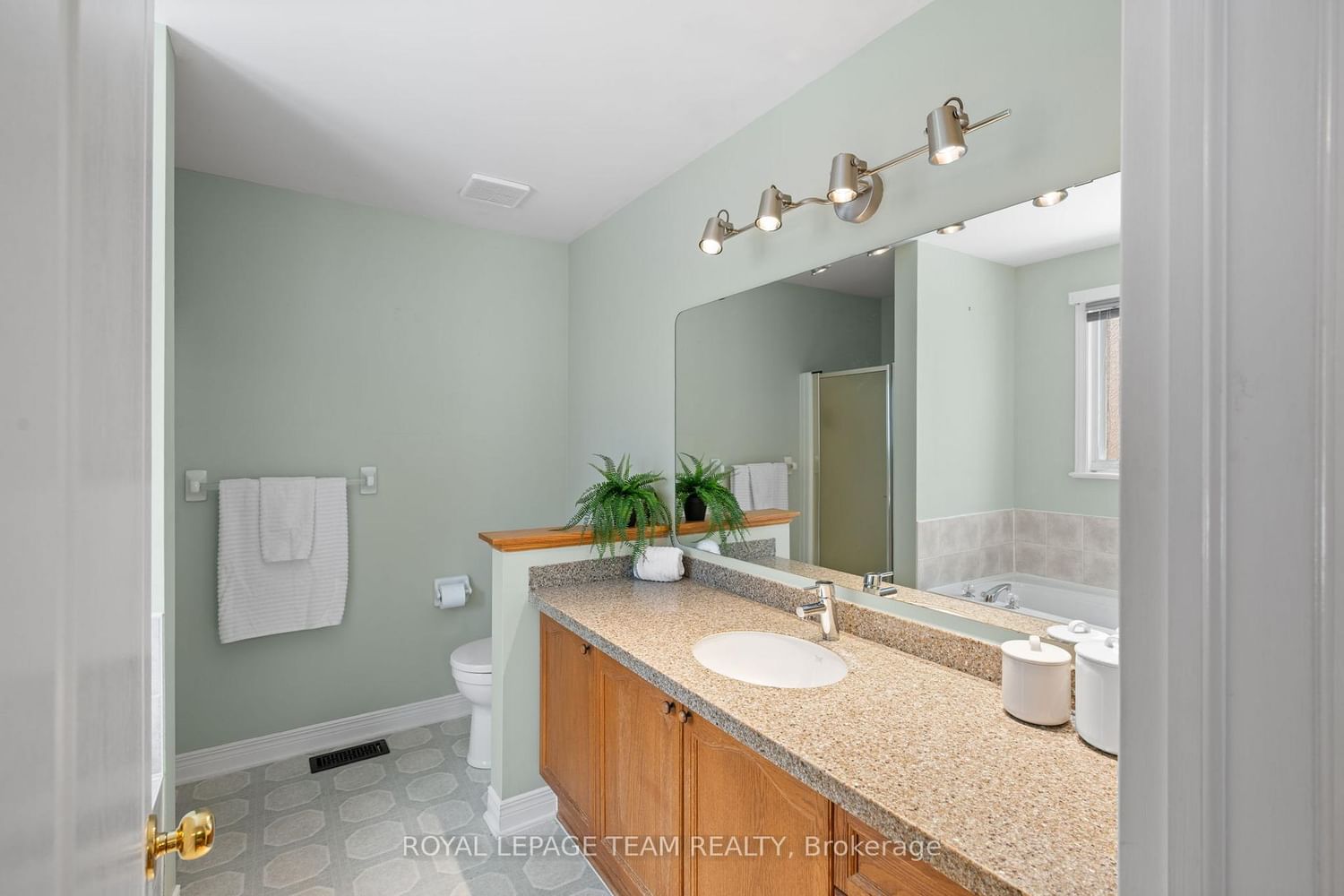 56 Coulson Court - Photo 21