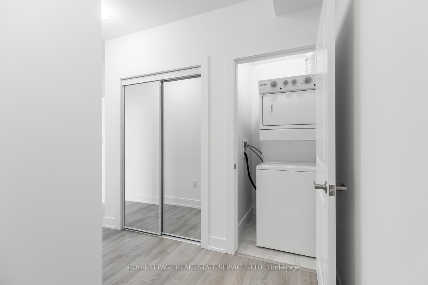 460 Dundas Street E, Unit 1202 - Photo 31