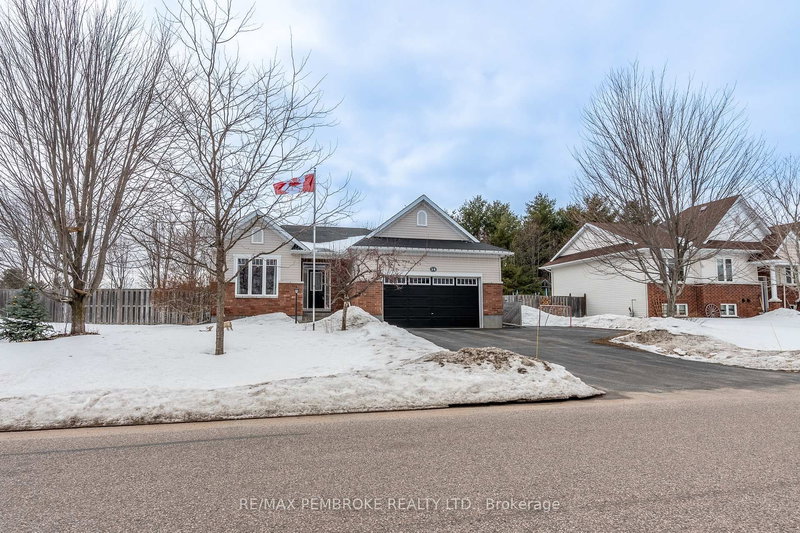 14 Bedard Blvd, Petawawa, K8H 0B7 | Image 2