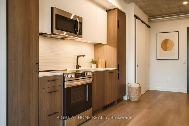 603 - 10 James Street