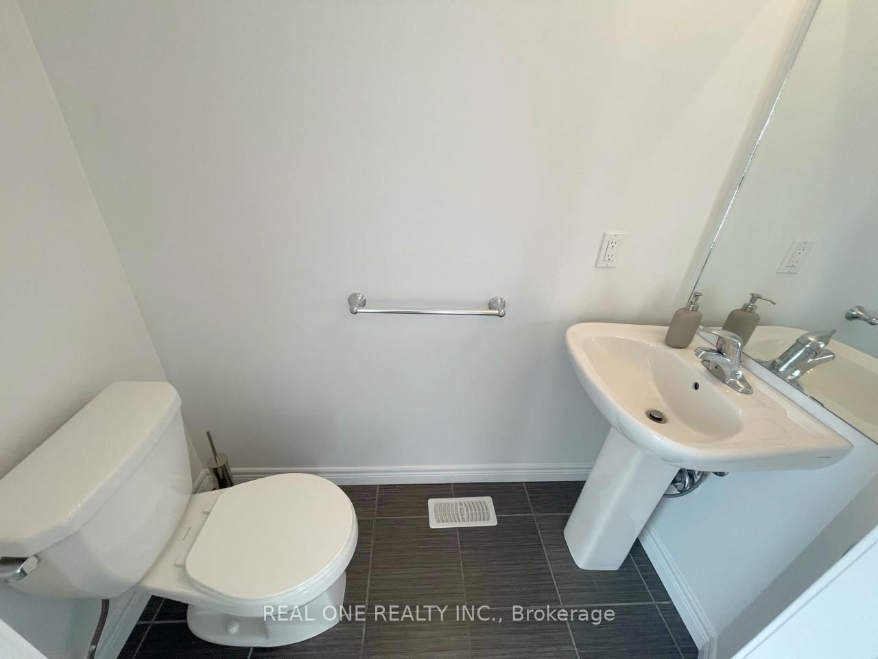 90 Raymond Road, Unit 21 - Photo 7