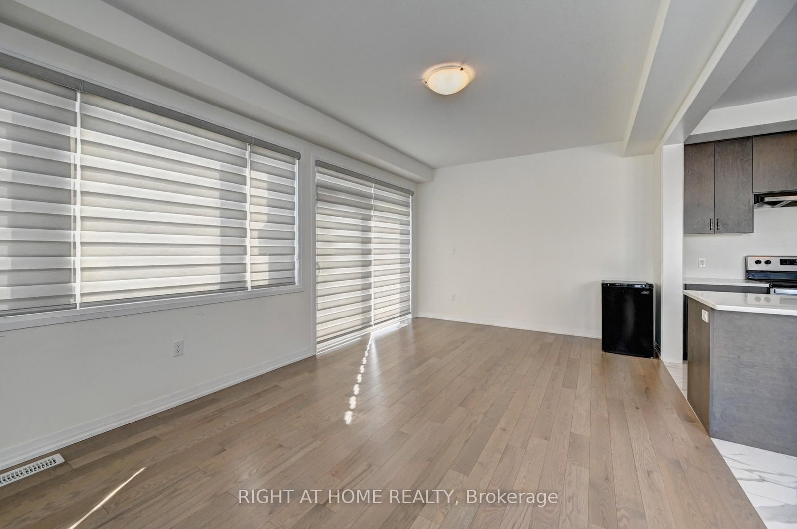 15 Blacklock Street, Unit 20 - Photo 11