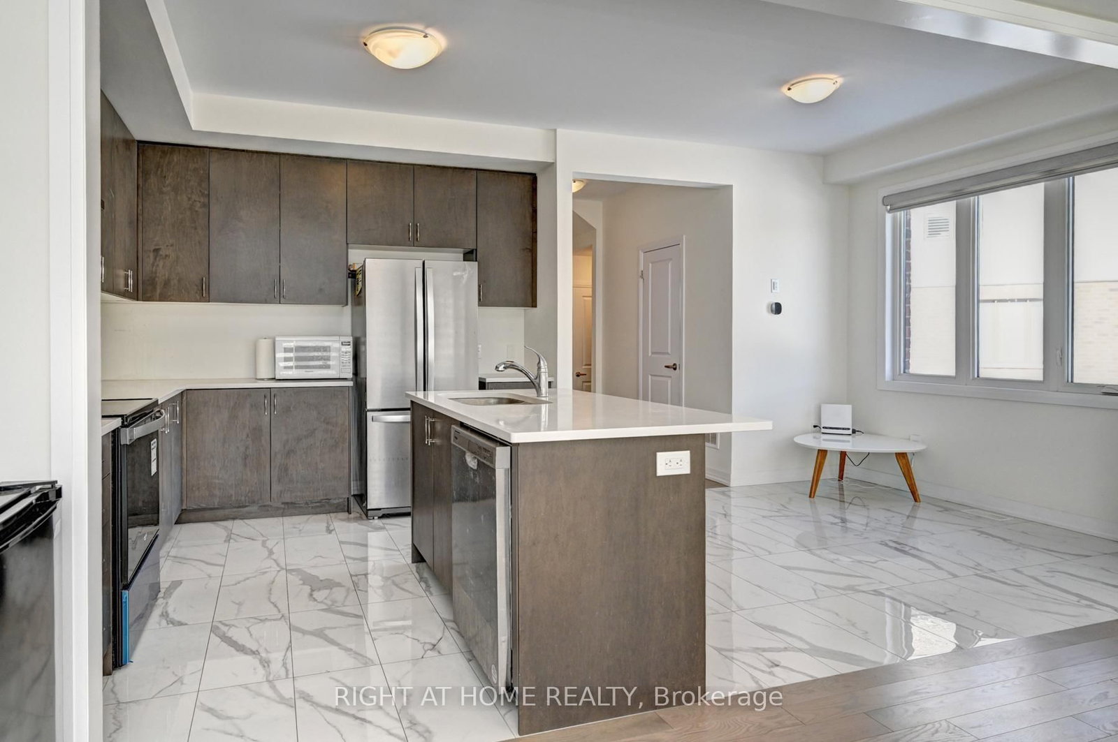 15 Blacklock Street, Unit 20 - Photo 12