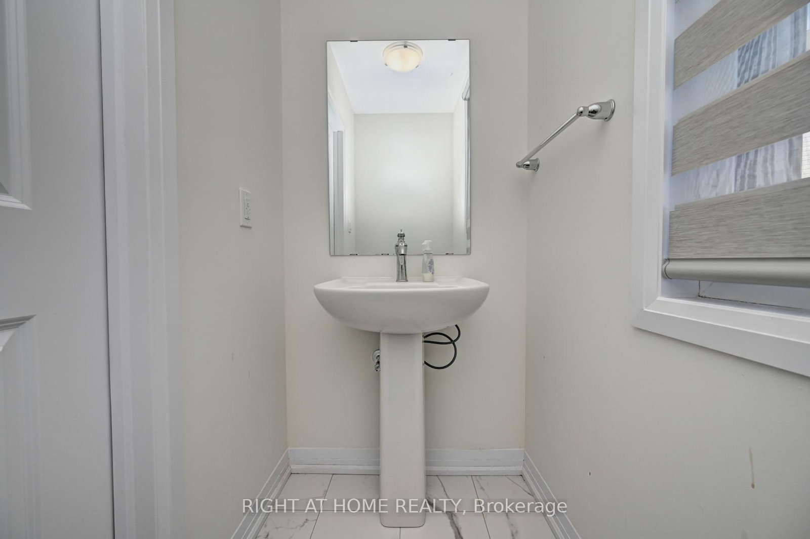 15 Blacklock Street, Unit 20 - Photo 16