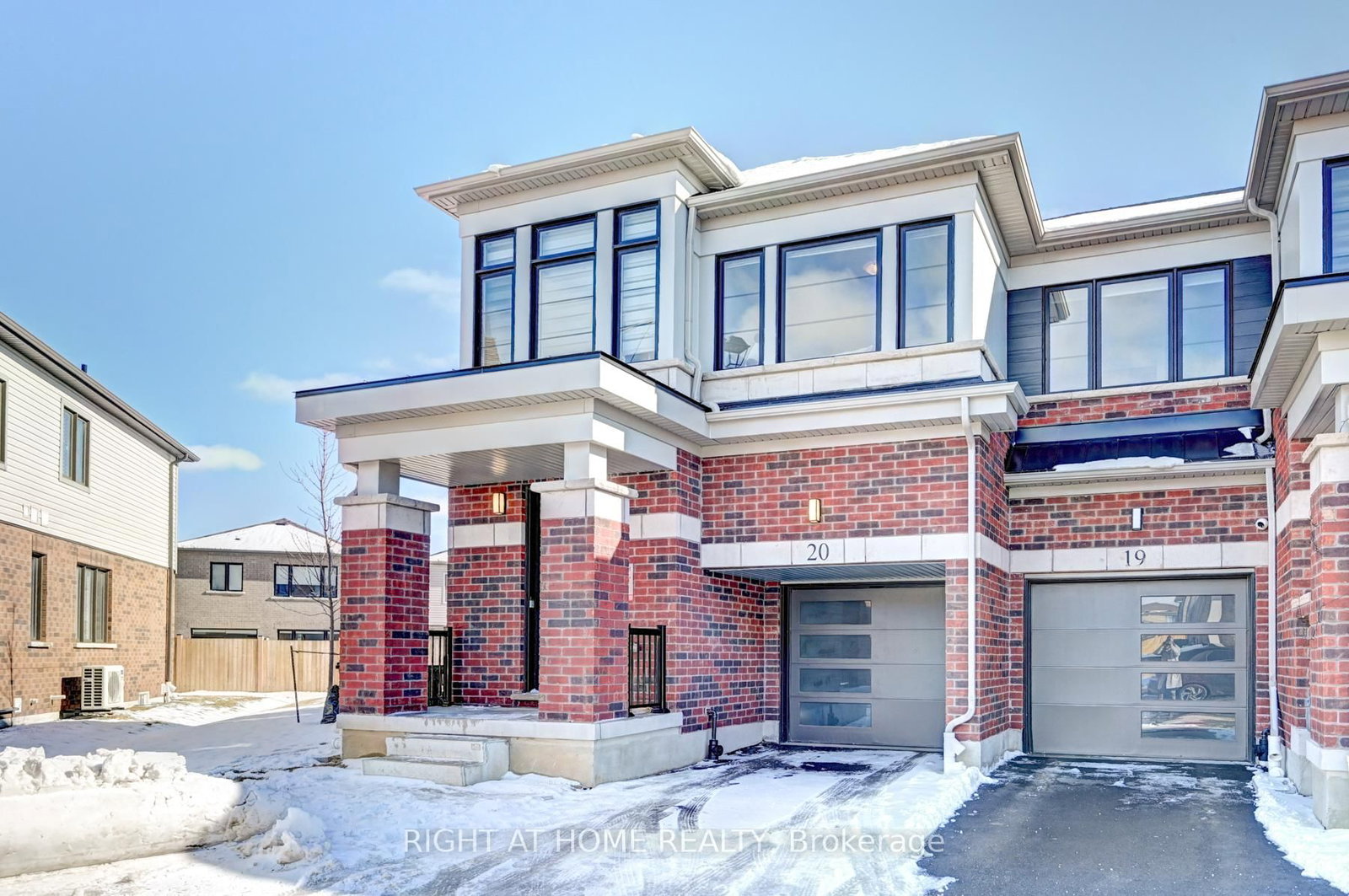 15 Blacklock Street, Unit 20 - Photo 2