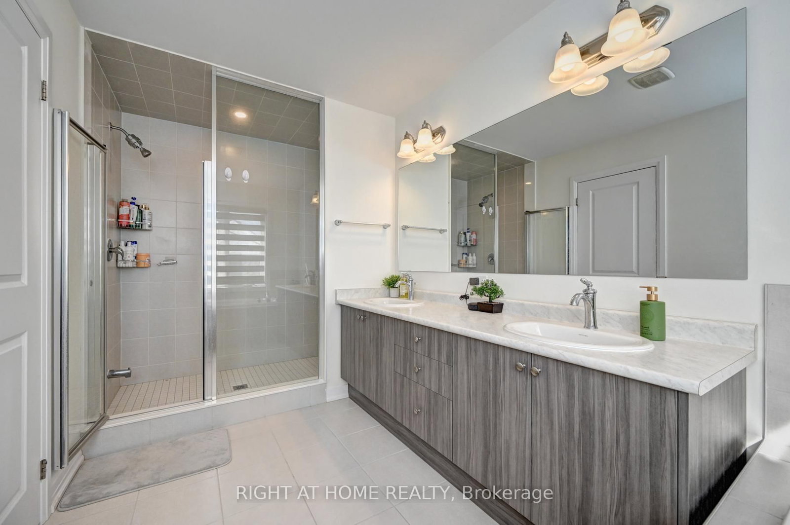 15 Blacklock Street, Unit 20 - Photo 25