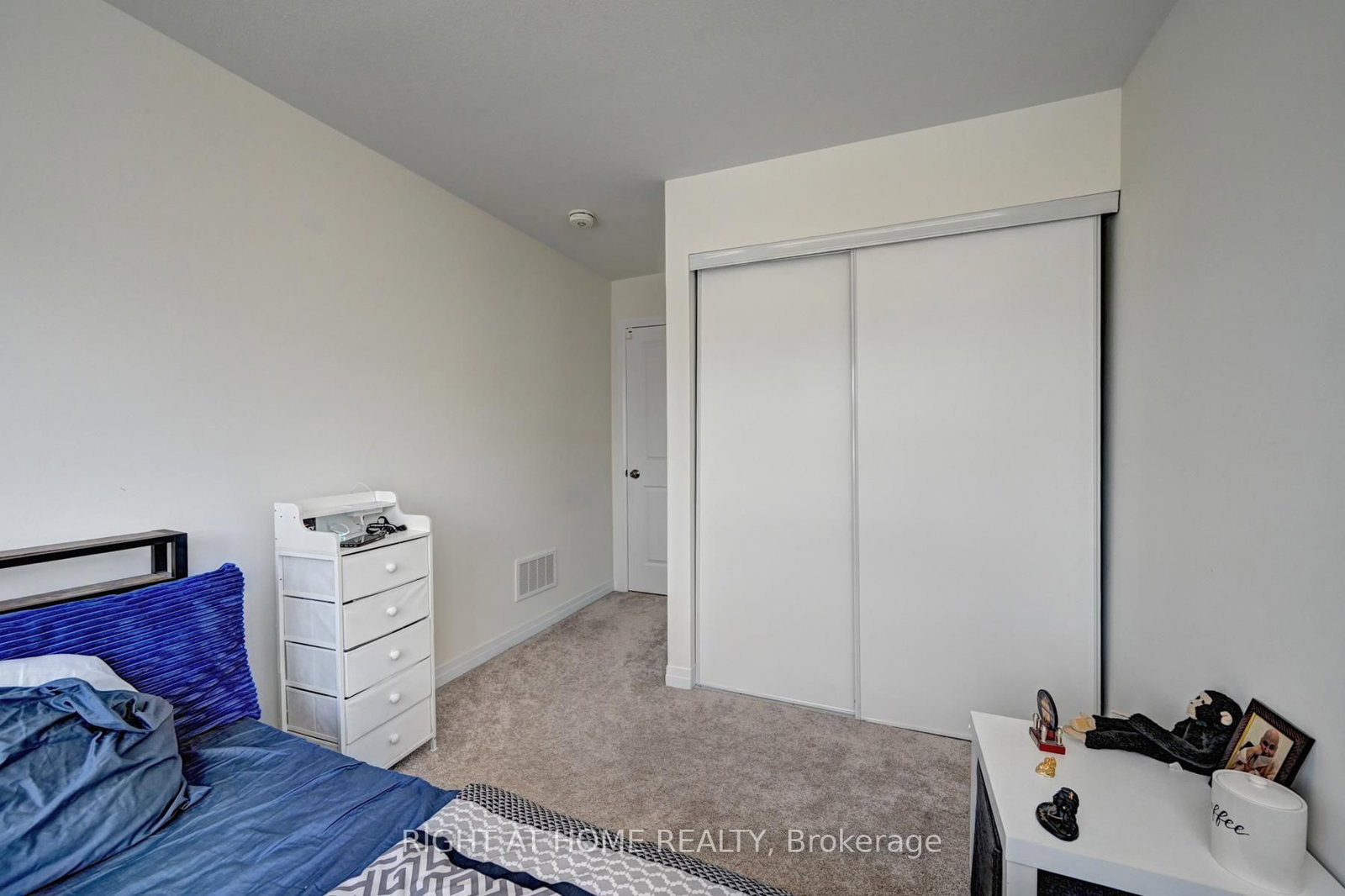 15 Blacklock Street, Unit 20 - Photo 32
