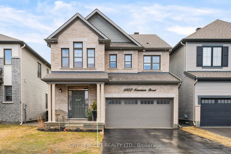 home for sale on 1002 Showman Street