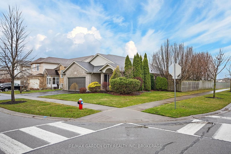 7059 Parkside Rd, Niagara Falls, L2H 3L6 | Image 3