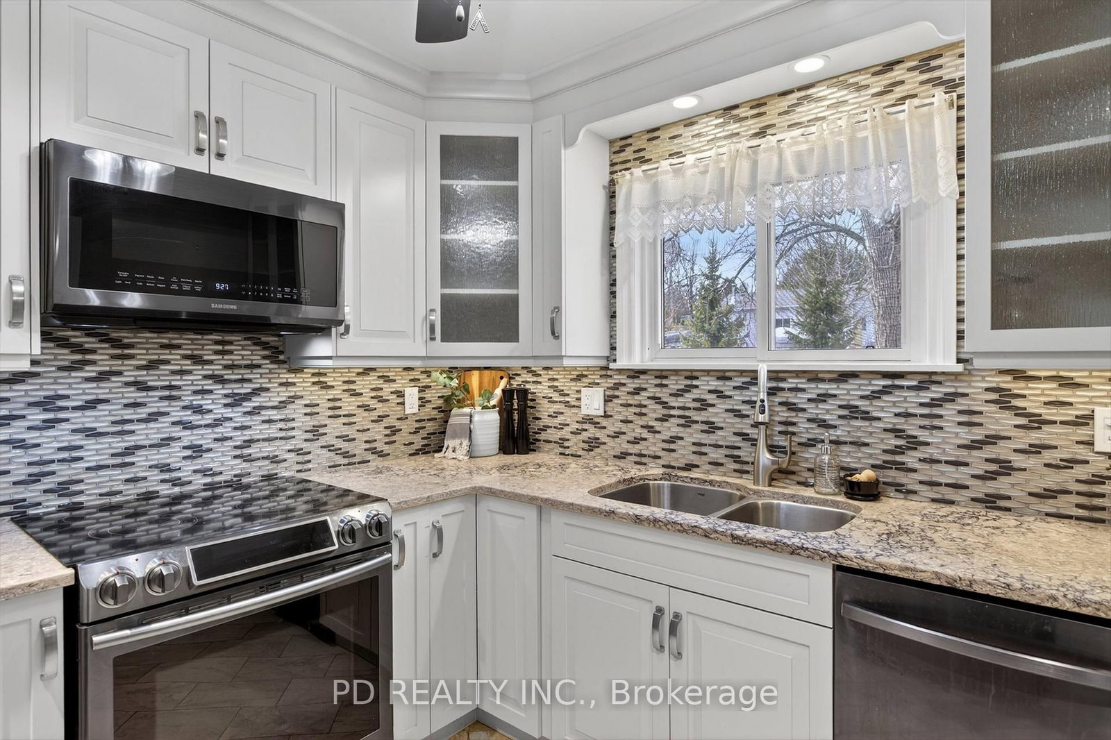 200 Charlore Park Drive • Kawartha Lakes, ON photo 20