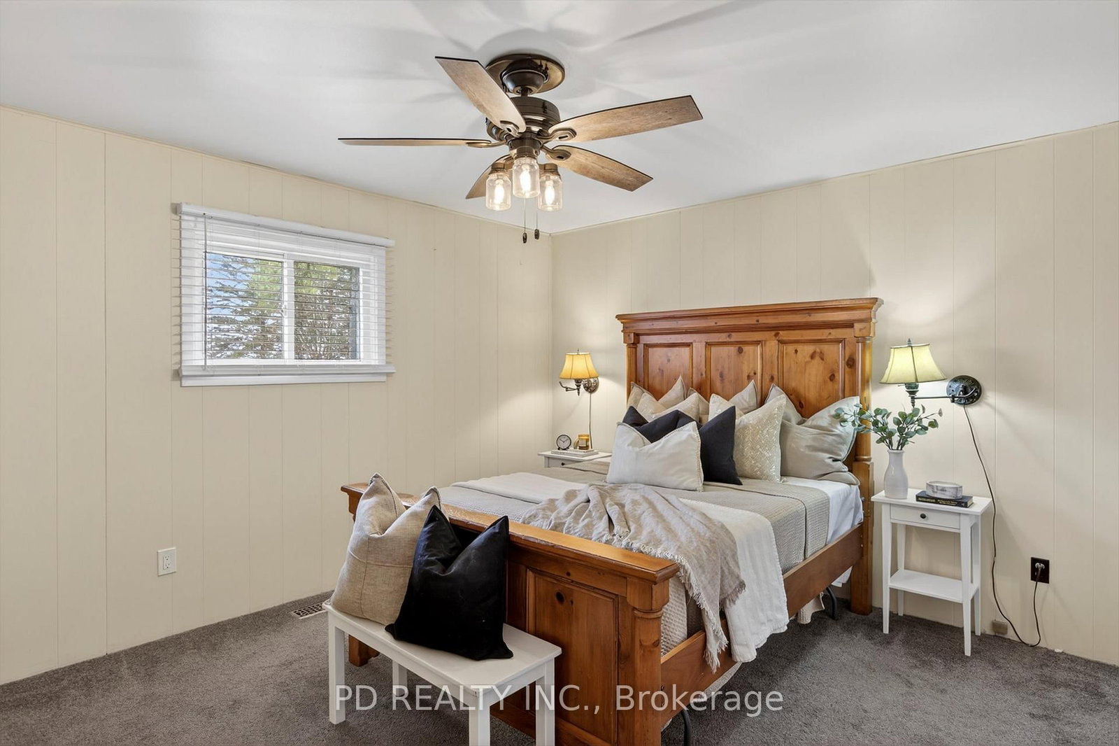200 Charlore Park Drive • Kawartha Lakes, ON photo 21