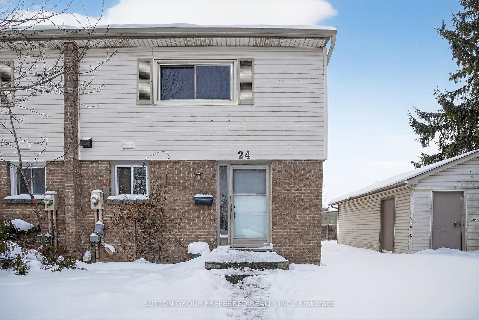 Townhouse for sale at 24-1600 Culver Drive, London East, Ontario, N5V 3H5 - East H - MLS: X12962676