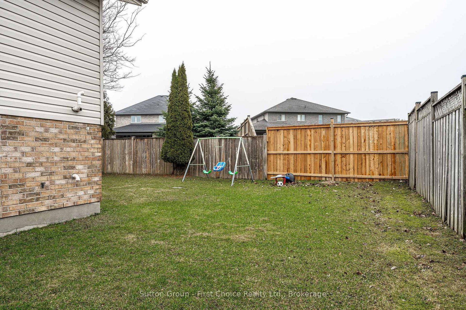27 Mcqueen Court • Stratford, ON photo 22