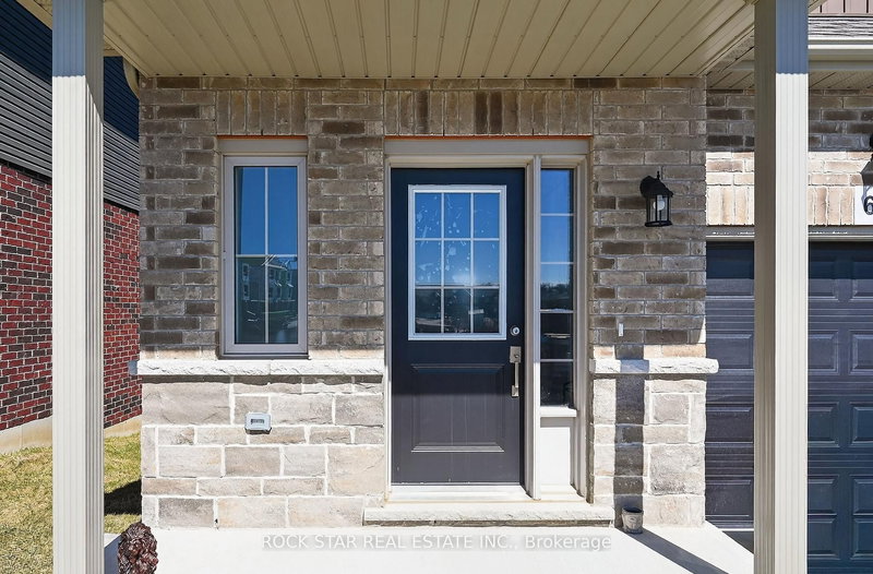 63 Lloyd Davies Way, Hamilton, L0R 1C0 | Image 3