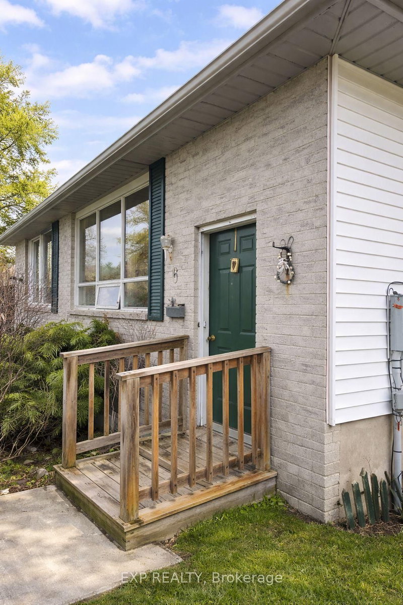 6 Swayze Crt, Thorold, L2V 4Y9 | Image 2