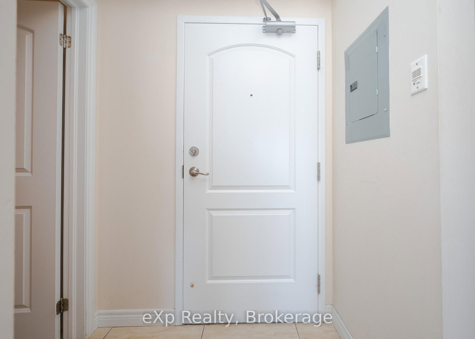 886 Golf Links Road, Unit 204 - Photo 23