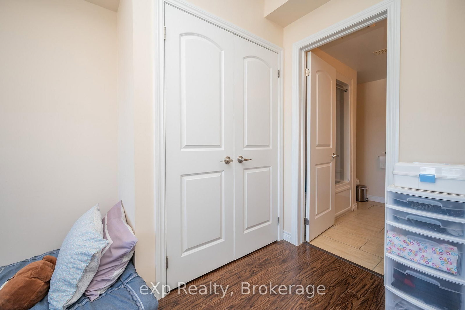 886 Golf Links Road, Unit 204 - Photo 27