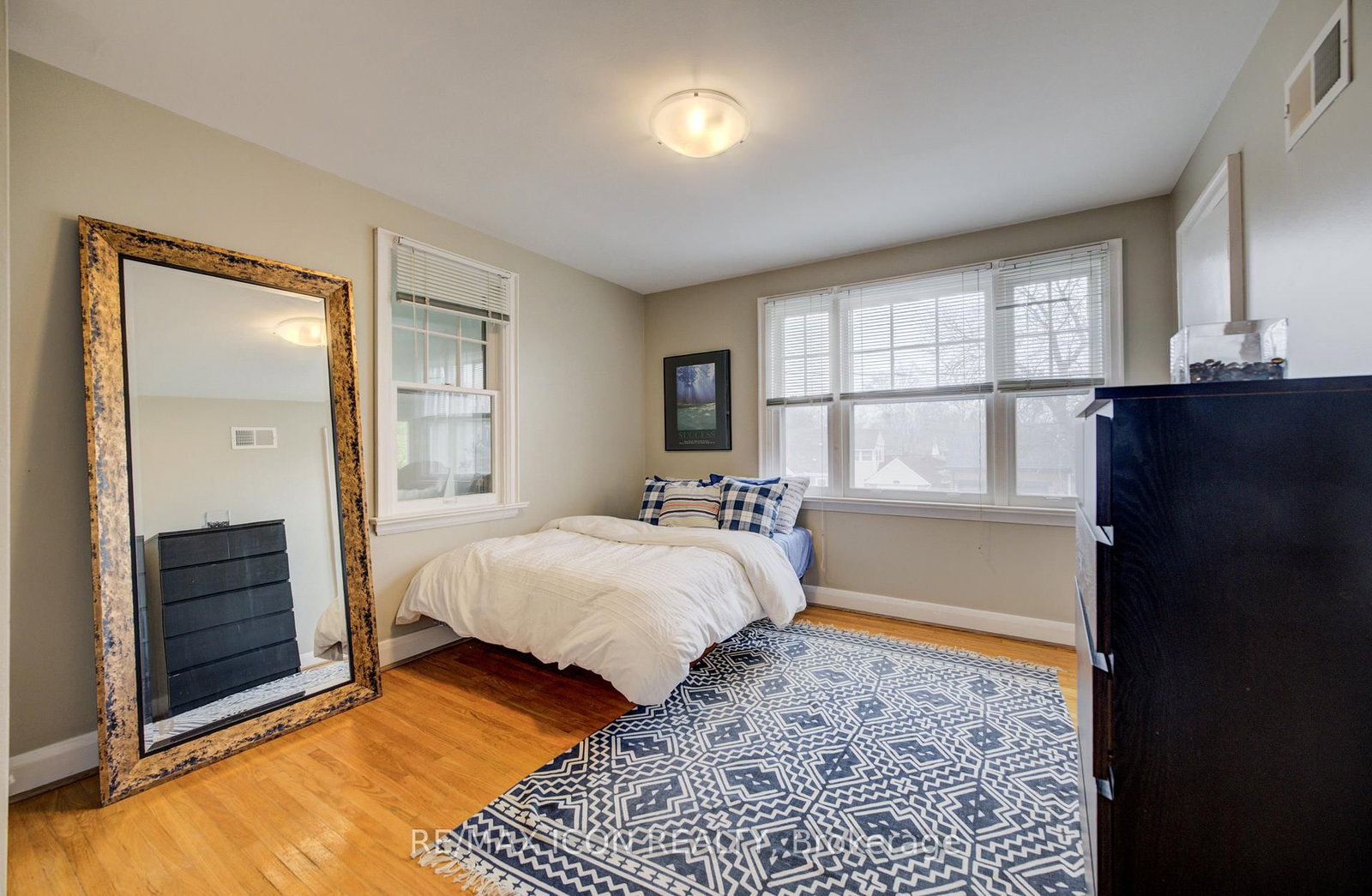 27 Lowrey Avenue S - Photo 31