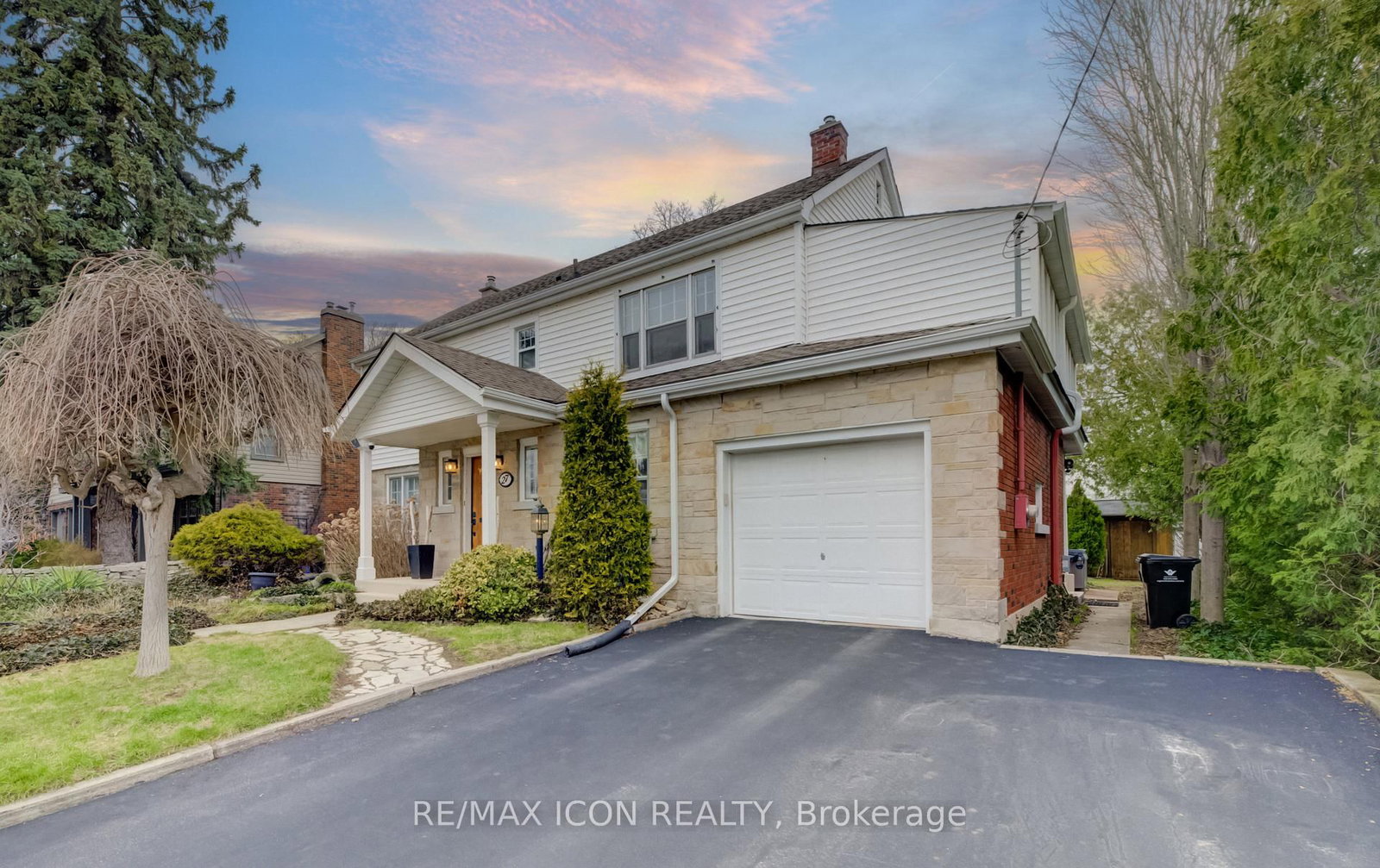 27 Lowrey Avenue S - Photo 4